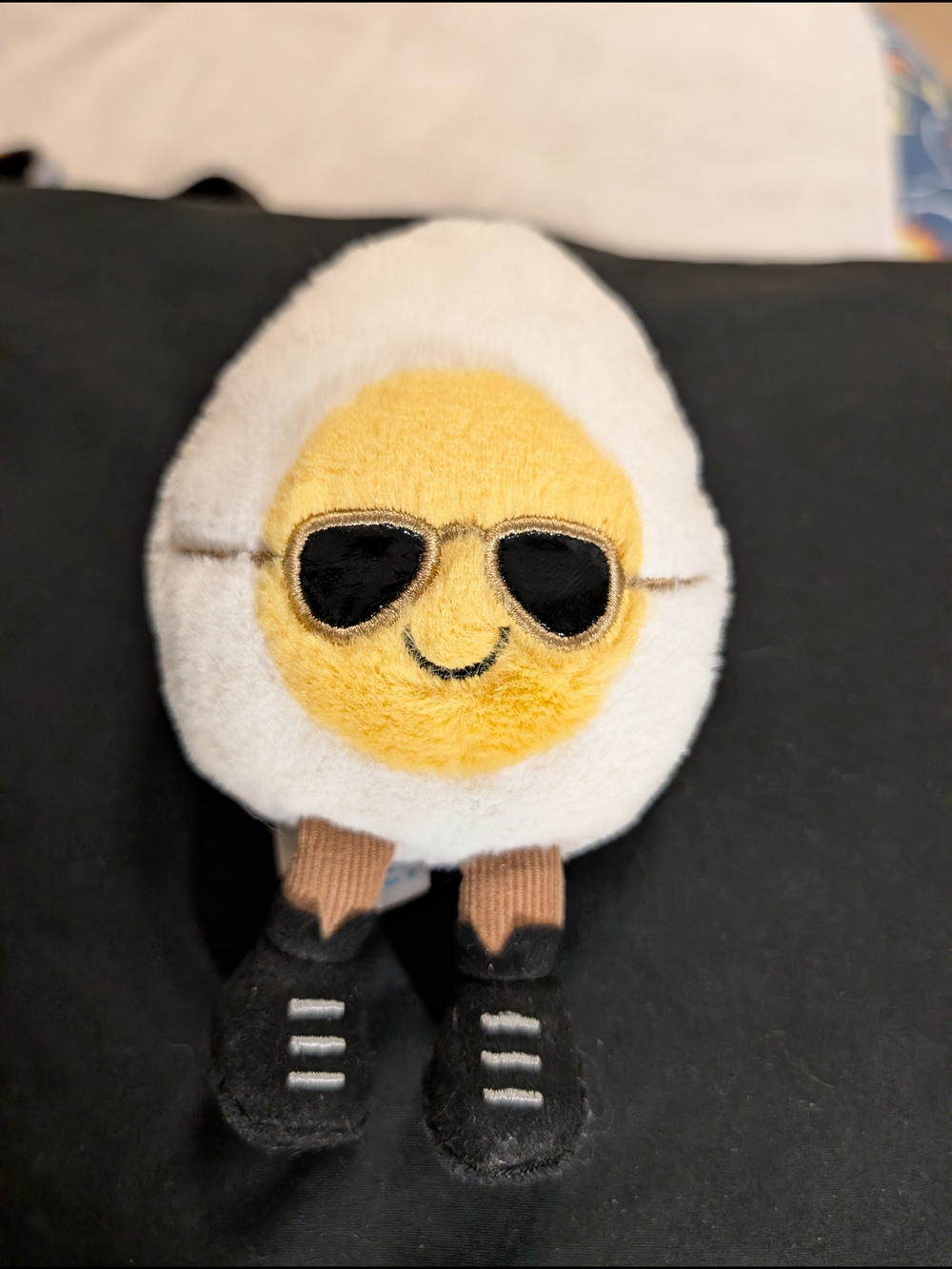Jelly Cat Plush Sunny Egg with Sunglasses